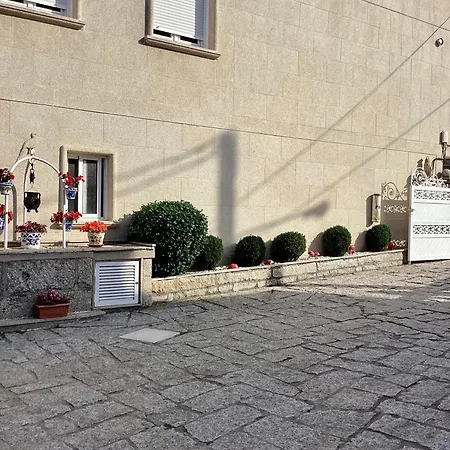 Atico Con Terraza