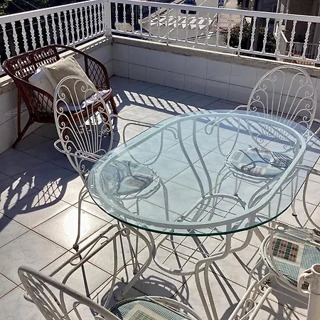 Atico Con Terraza Apartamento